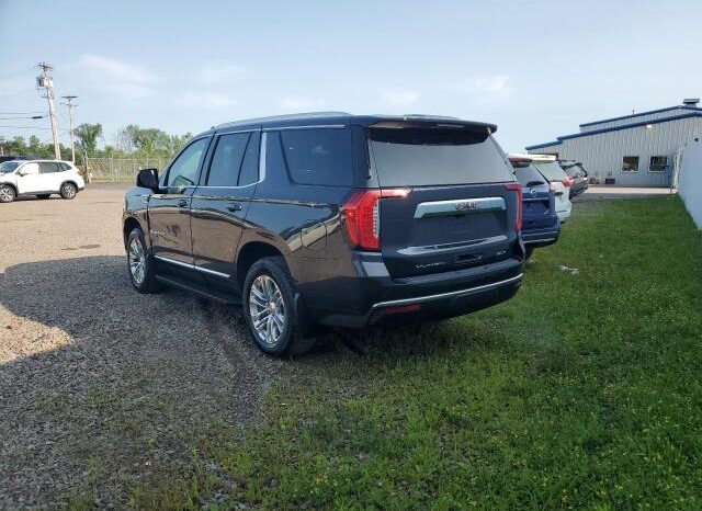 
								2023 GMC YUKON SLT full									